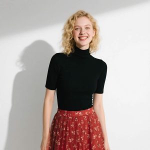 Apt Vellora Women T-Shirt